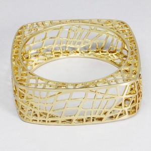 💕FINAL SALE💕Jewelmint Birdcage 24K plated gold bangle